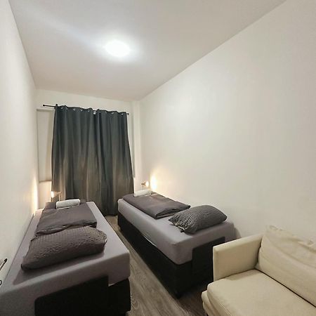 Ferienwohnung 2Schlafenzimmer 5Betten Montuerwhonung Düsseldorf Exterior foto