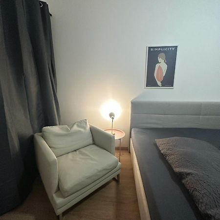 Ferienwohnung 2Schlafenzimmer 5Betten Montuerwhonung Düsseldorf Exterior foto