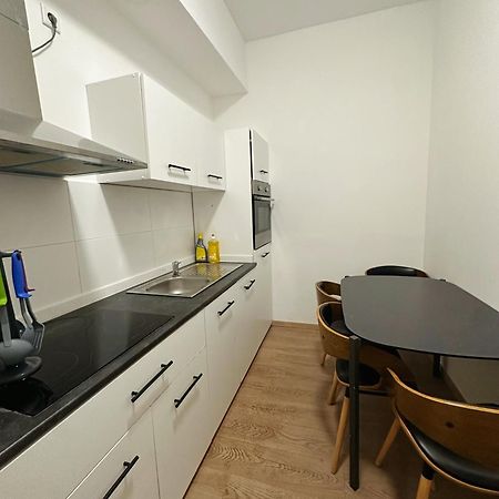 Ferienwohnung 2Schlafenzimmer 5Betten Montuerwhonung Düsseldorf Exterior foto