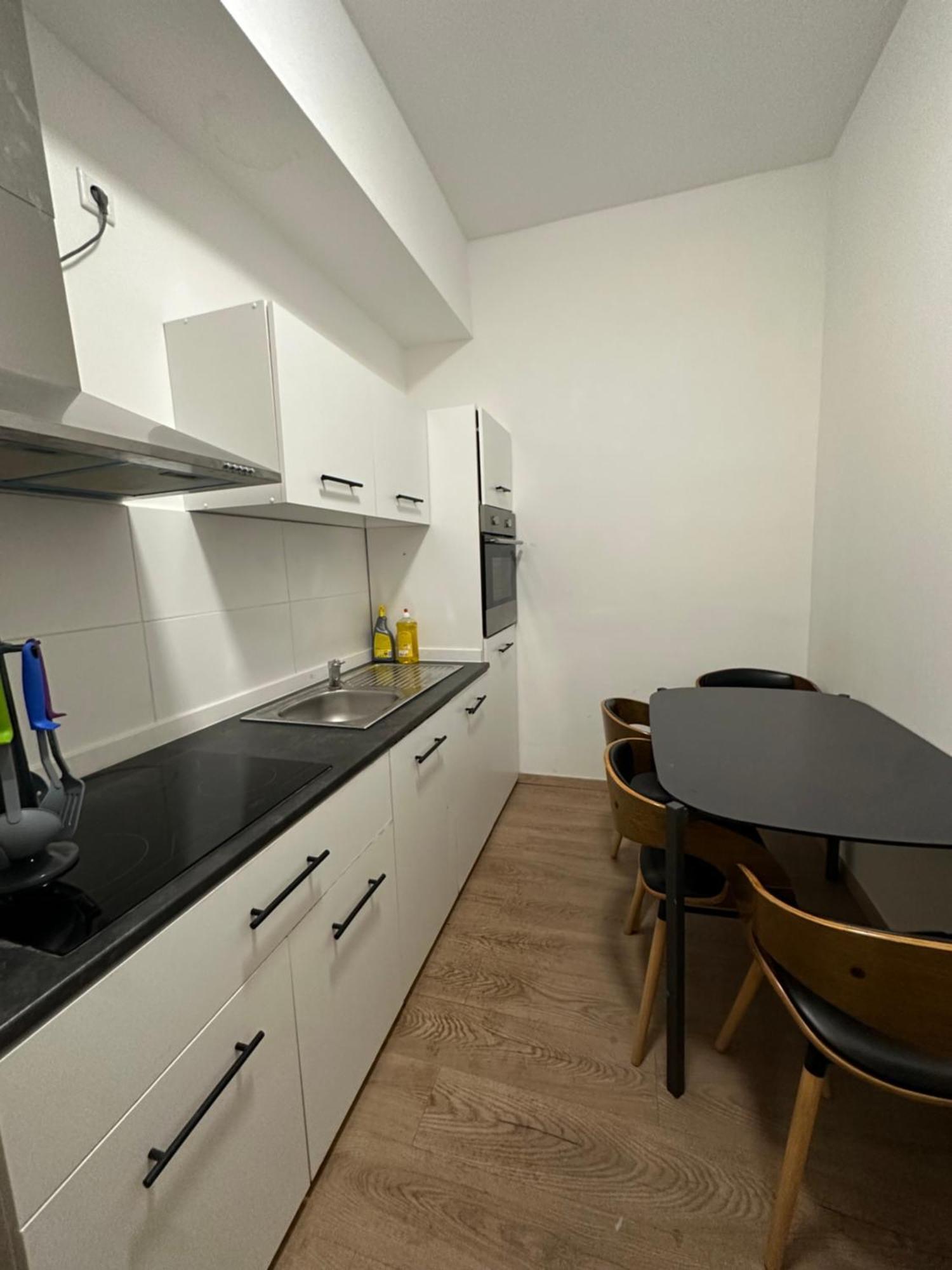 Ferienwohnung 2Schlafenzimmer 5Betten Montuerwhonung Düsseldorf Exterior foto